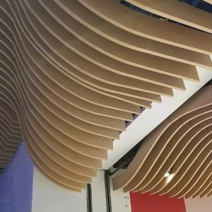 段ボール金属天井