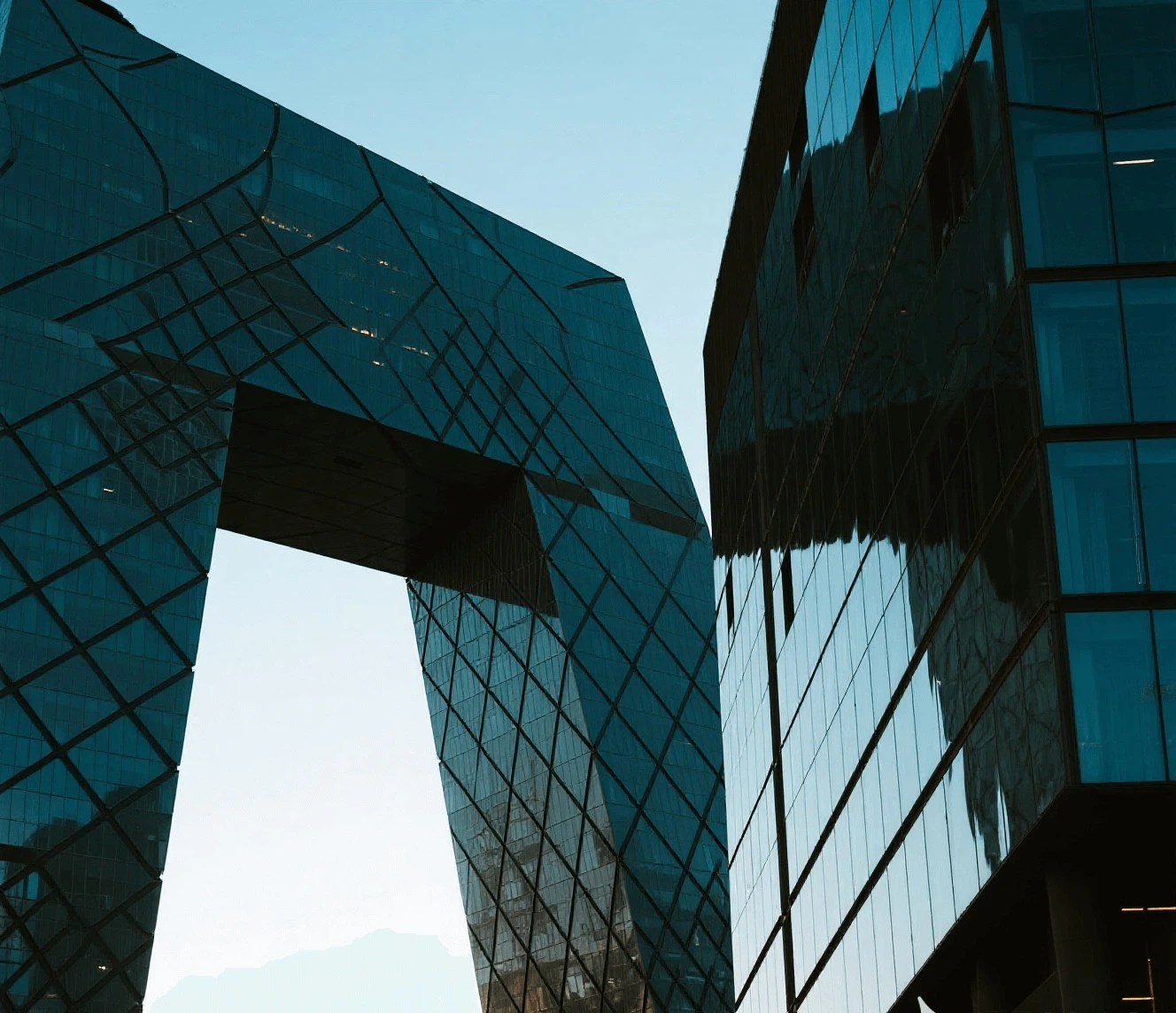 light-enhancing curtain walls light-enhancing curtain walls